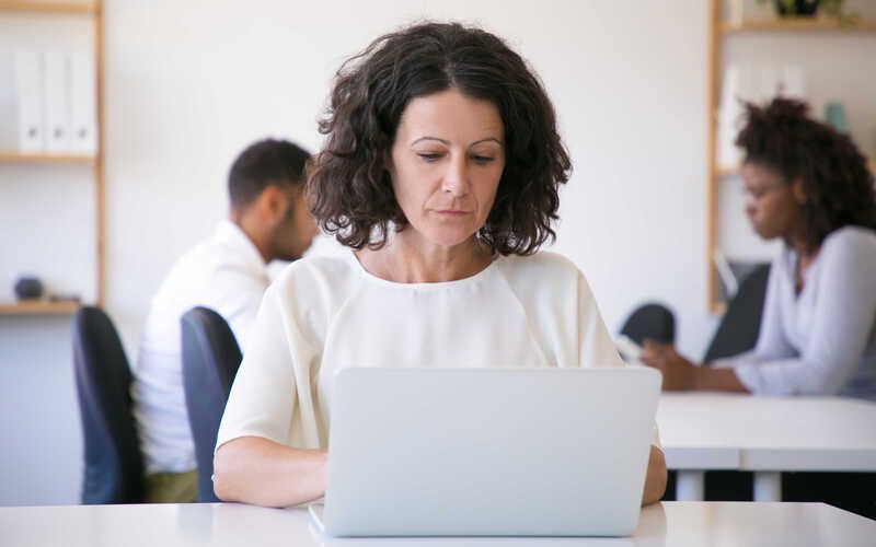 Locação de notebooks para provas, avaliações e processos seletivos: segurança e controle